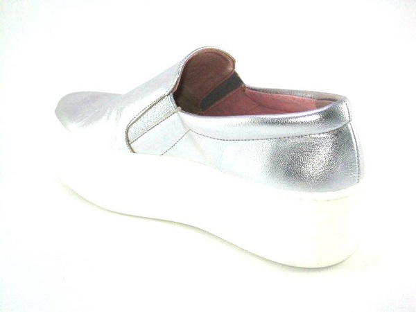 OXIGENO 14302 SILVER SLIP ON.