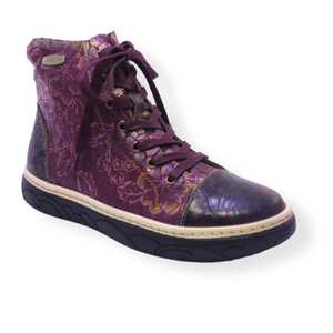 laura vita hocimal 09 wine._1