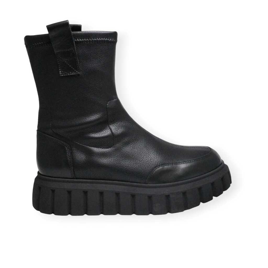 claudia 9c river black