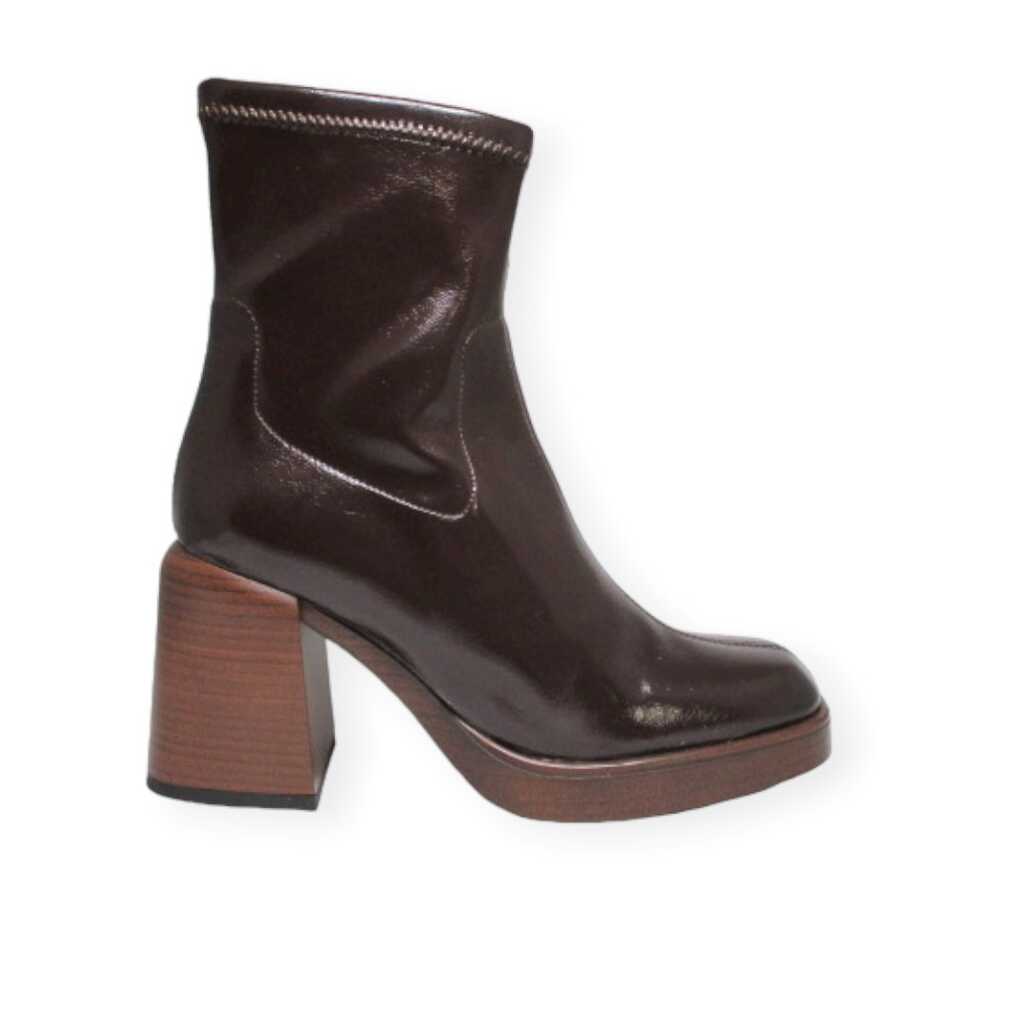 claudia 6 london brown