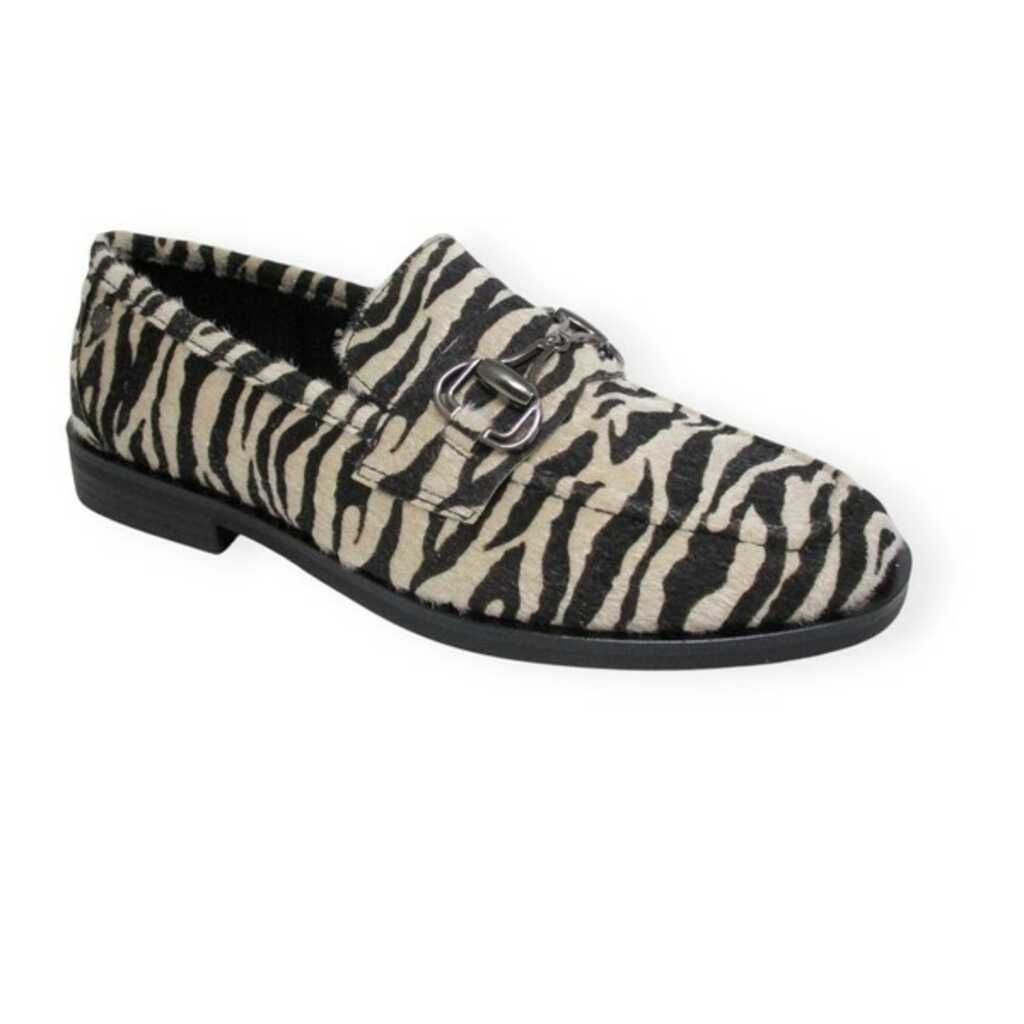 carmela 162697 zebra_1