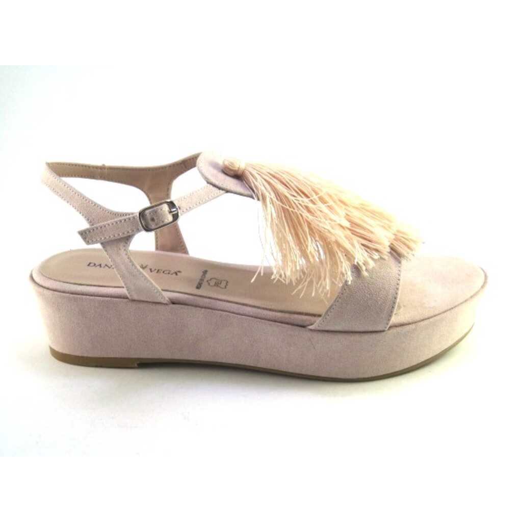 daniela vega 1606 nude