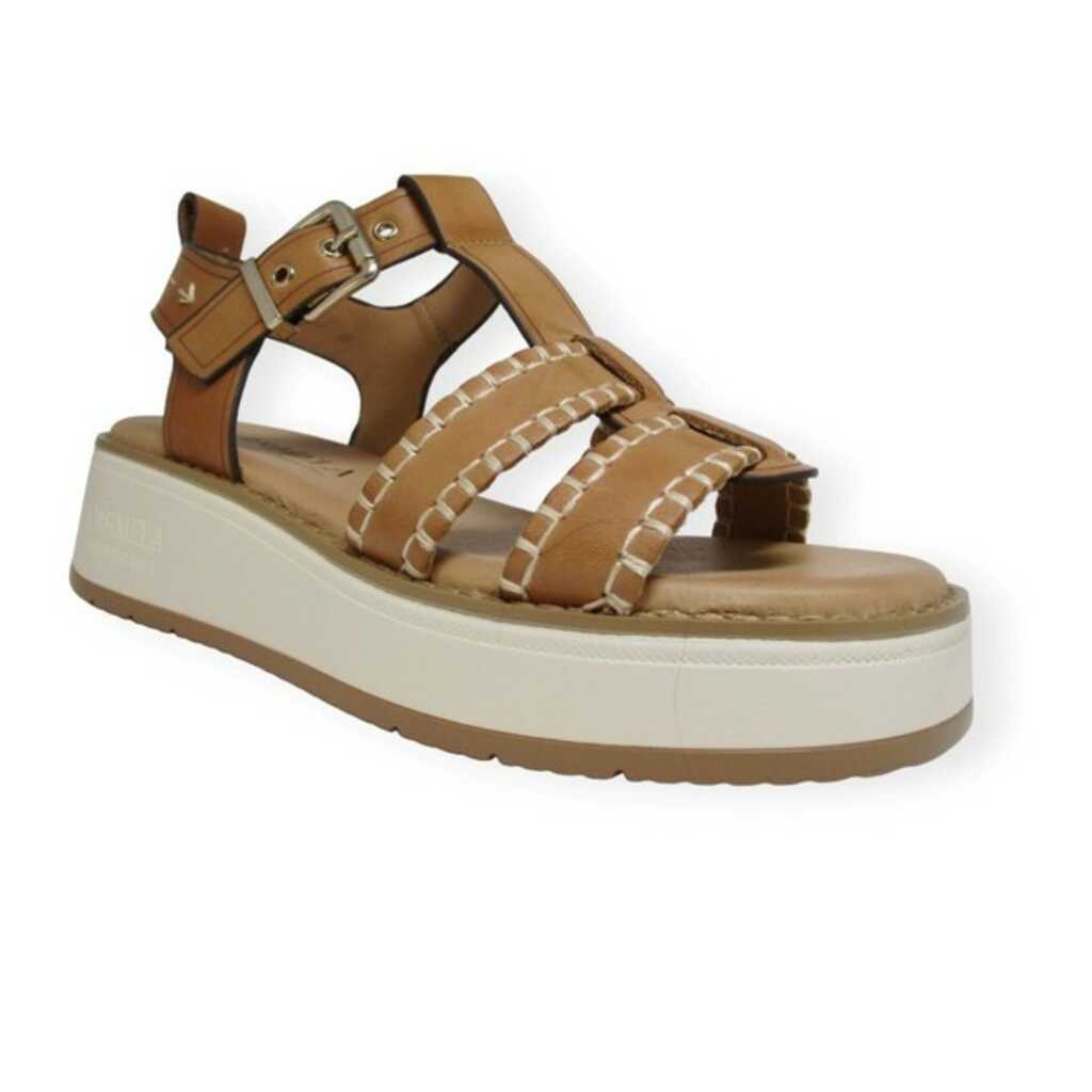 carmela 166246 camel_1