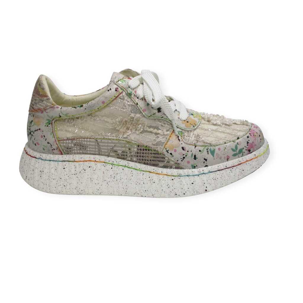 laura vita nikito 02 white