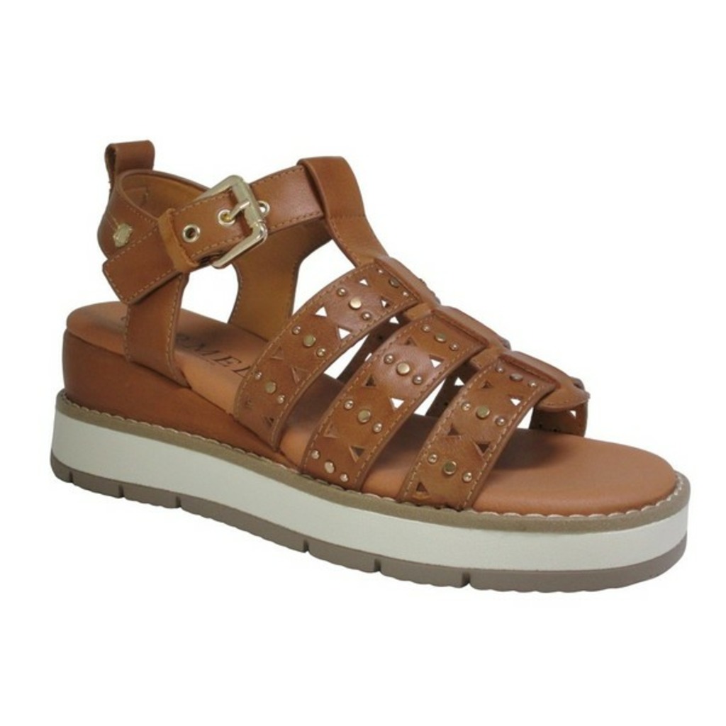 carmela 163252 camel_1