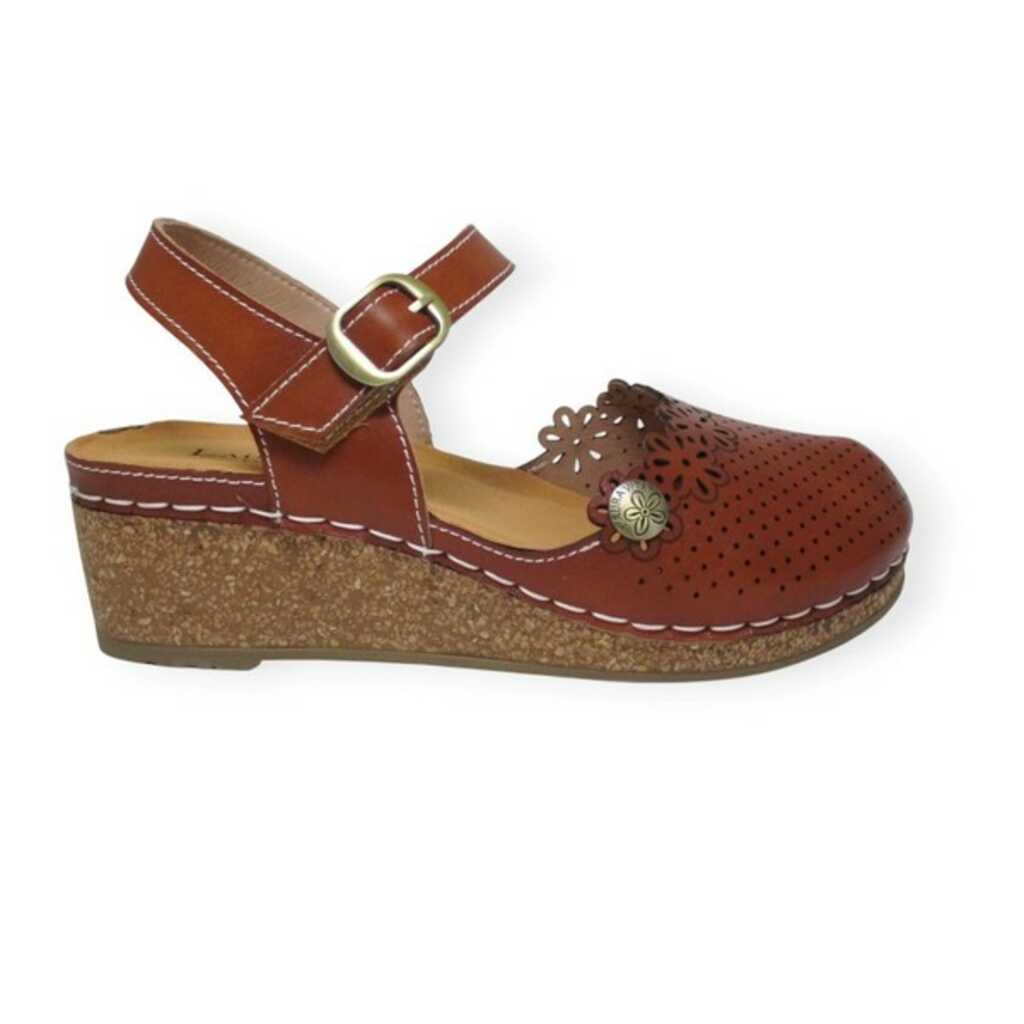 laura vita fascineo 36 camel.