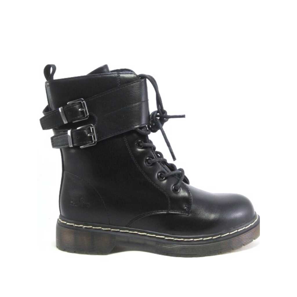 chika10 london 03 black.