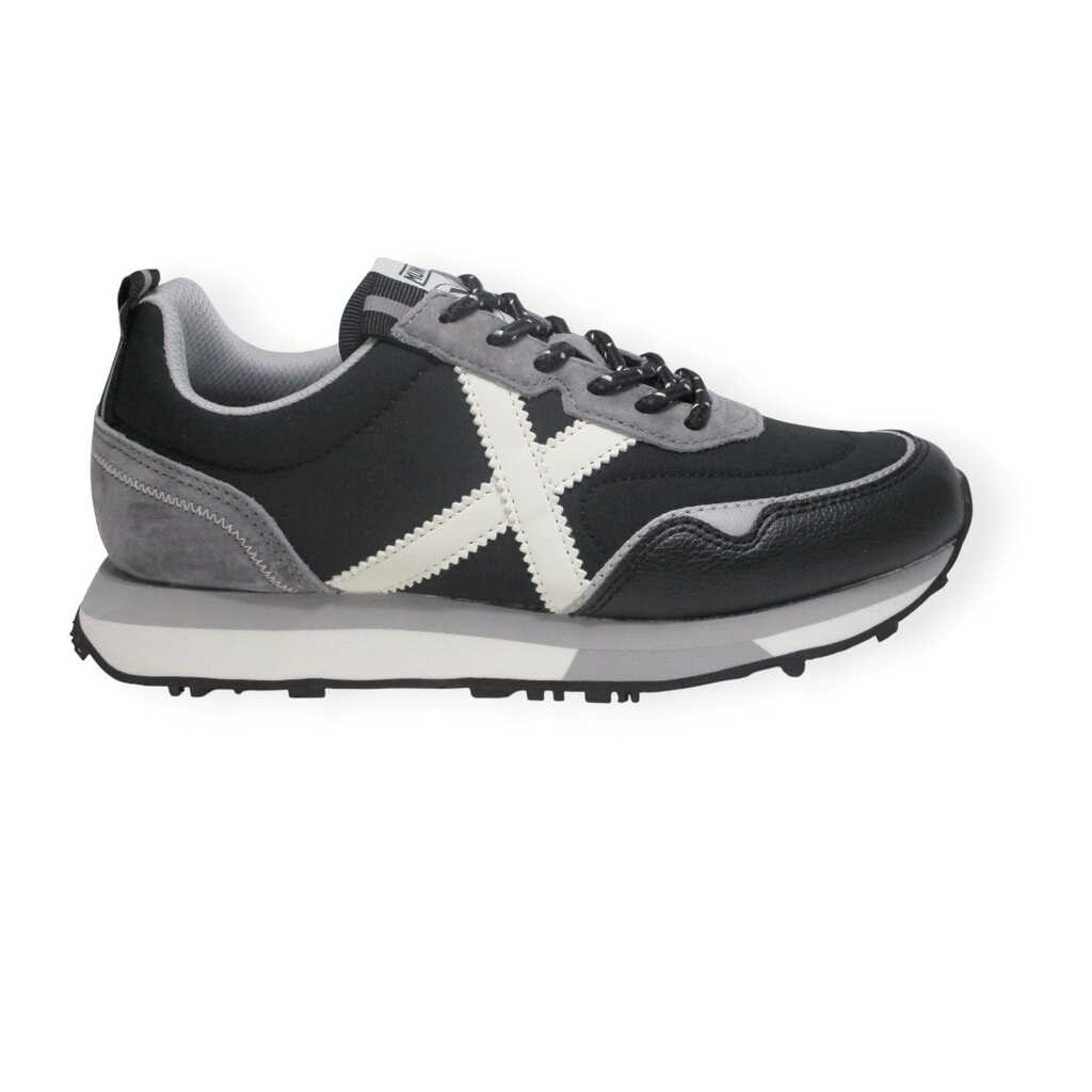 munich next woman 17 black