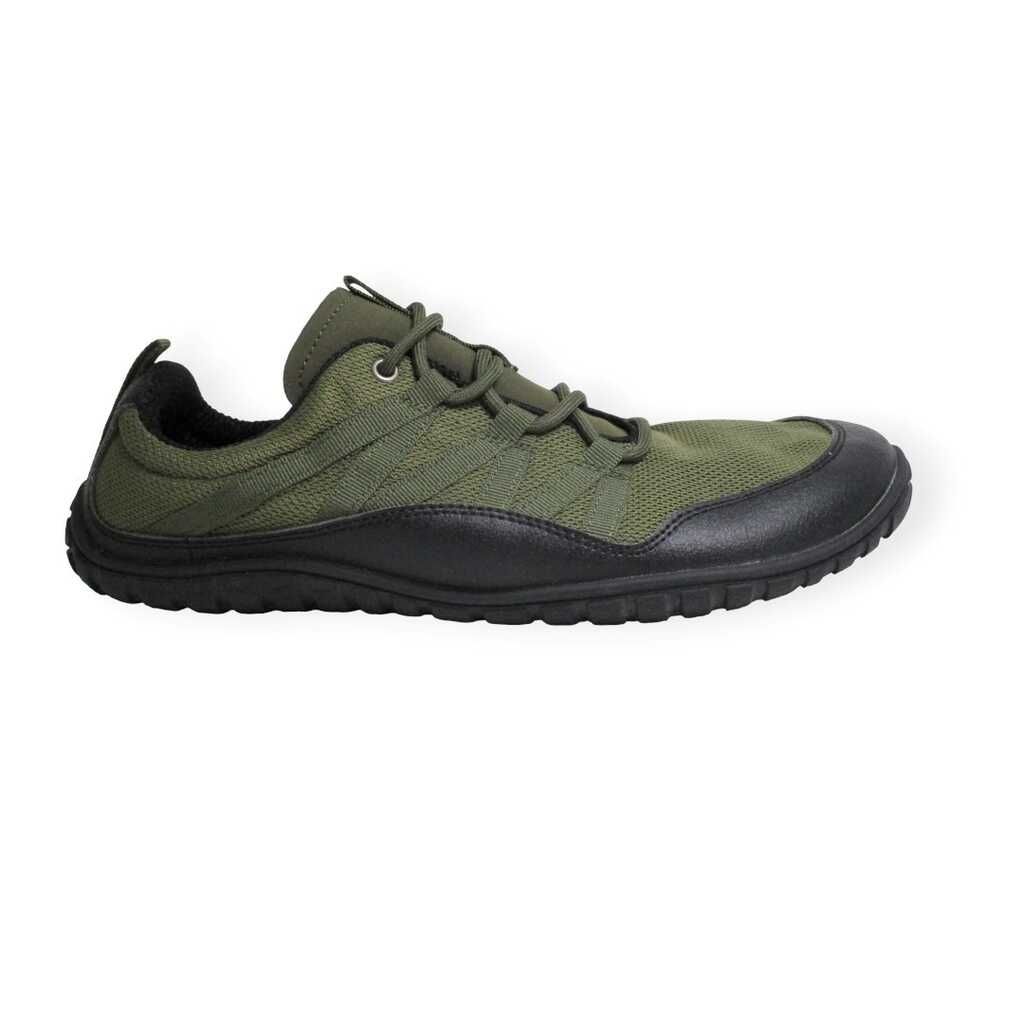 saguaro forestep i green barefoot