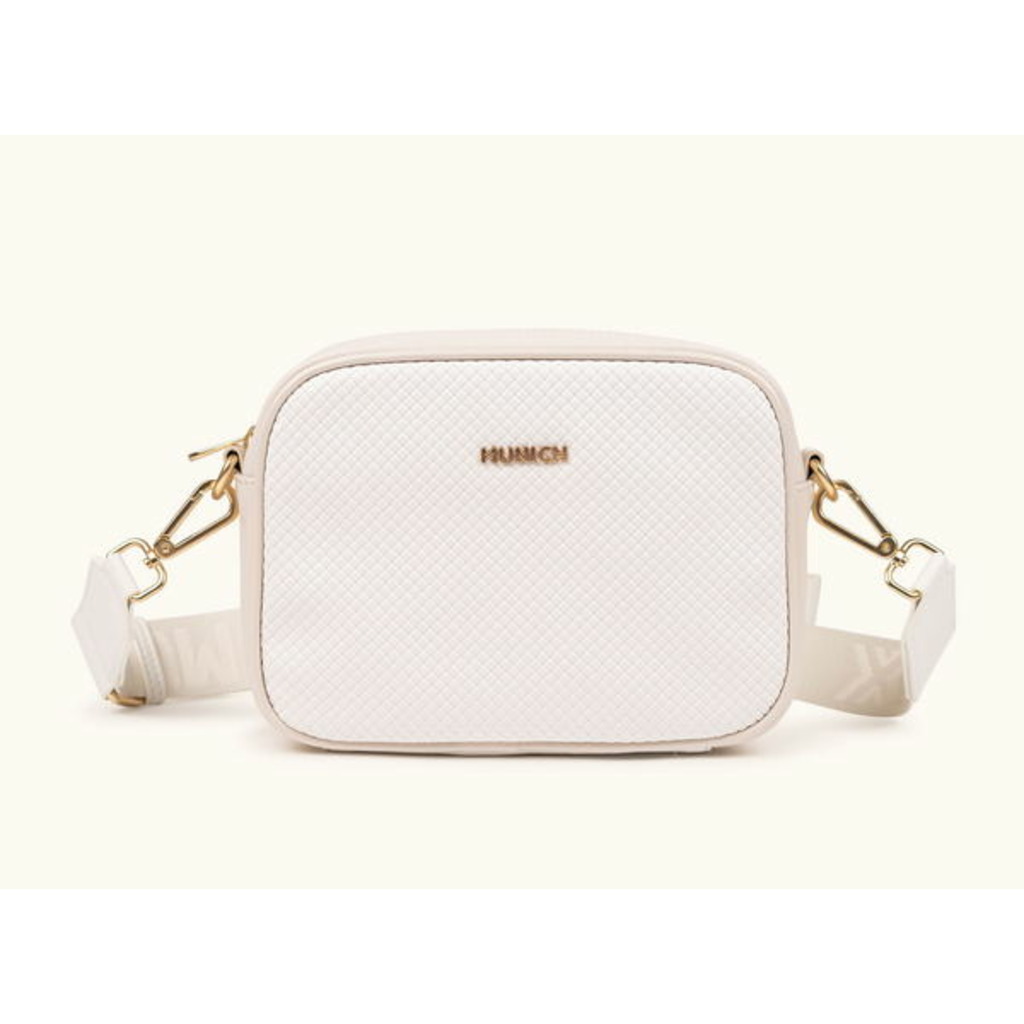 munich block fun cream crossbody camera