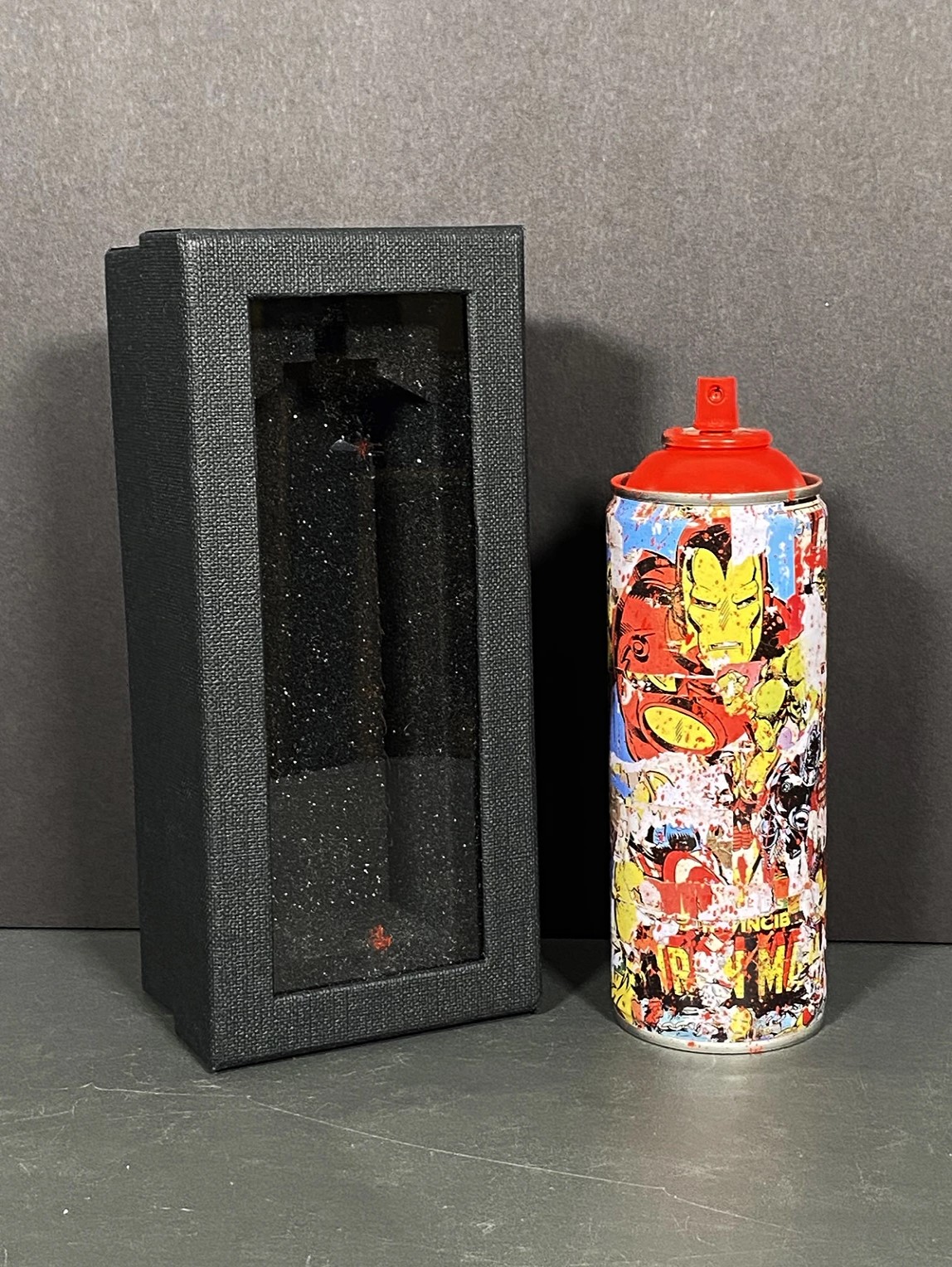 Iron Man - Metal Spray Can (Red) 6