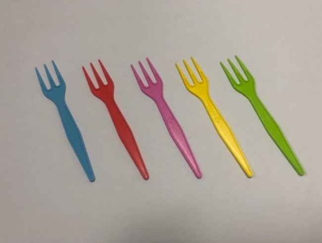 Mini tenedor Colores maiz 10x85mm 500u.