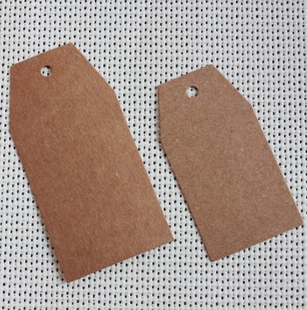 Etiqueta colgar kraft liso 35x60mm pequeña 100u.