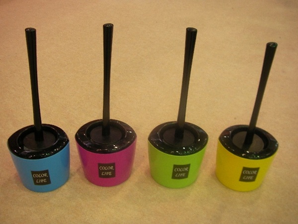WC BRUSH SET COLOUR 1