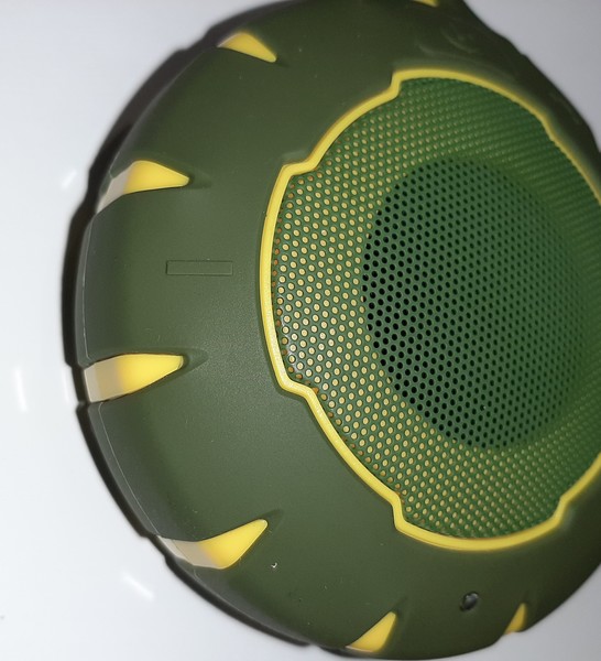 WATER RESISTANT SPEAKER SMART S-18 GREEN-BLACK 2