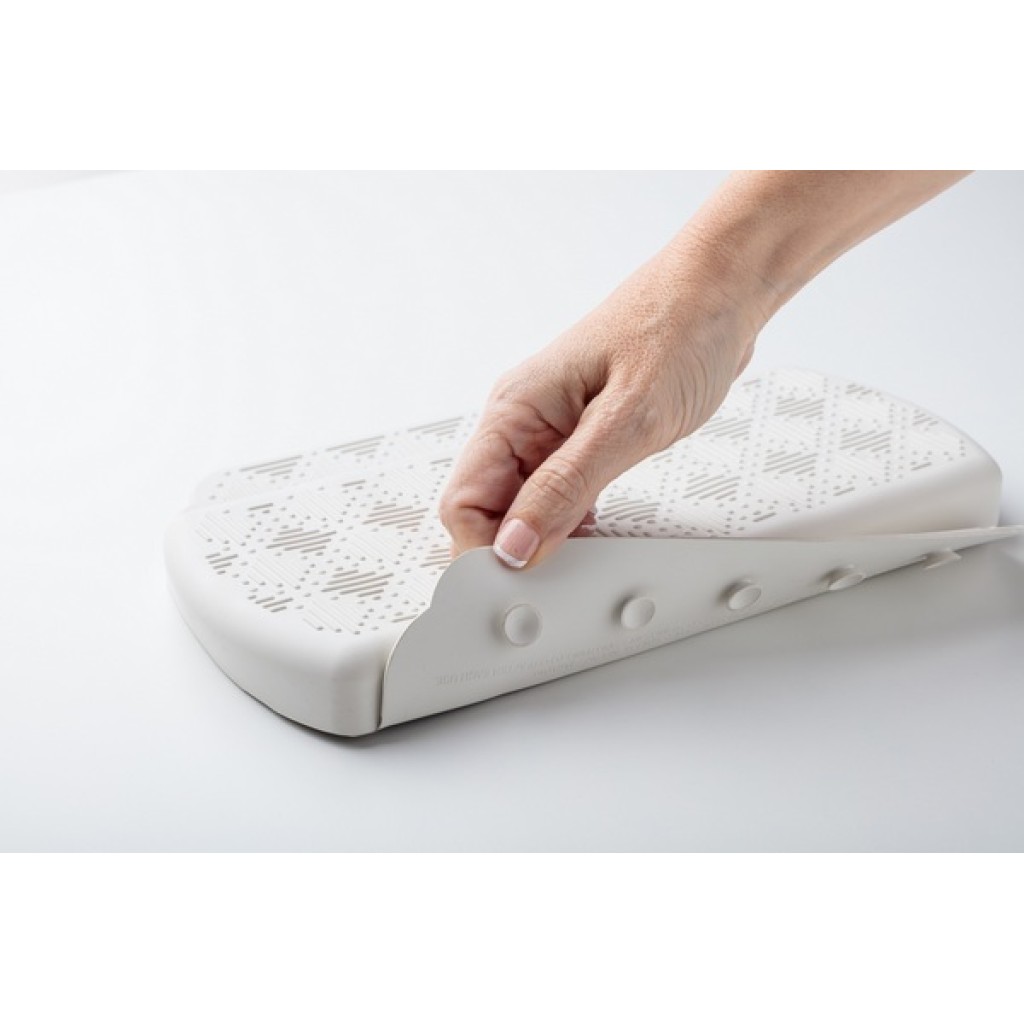BATH CUSHION NATURAL RUBBER 22 X 30 X 3 CMS 2