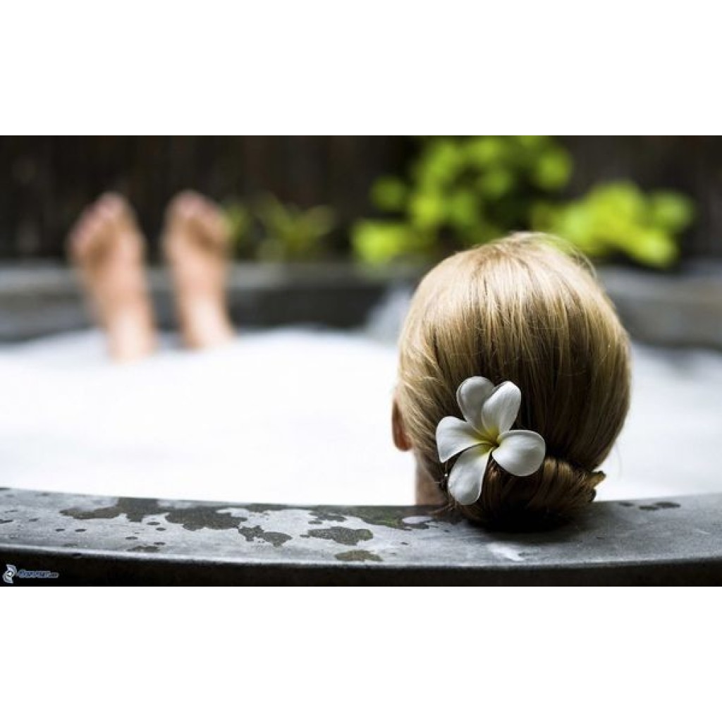 BATH CUSHION NATURAL RUBBER 22 X 30 X 3 CMS 5