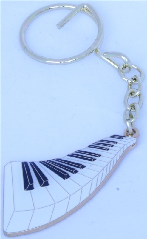 REGALO - LLAVERO DE TECLADO (BLANCO Y DORADO)