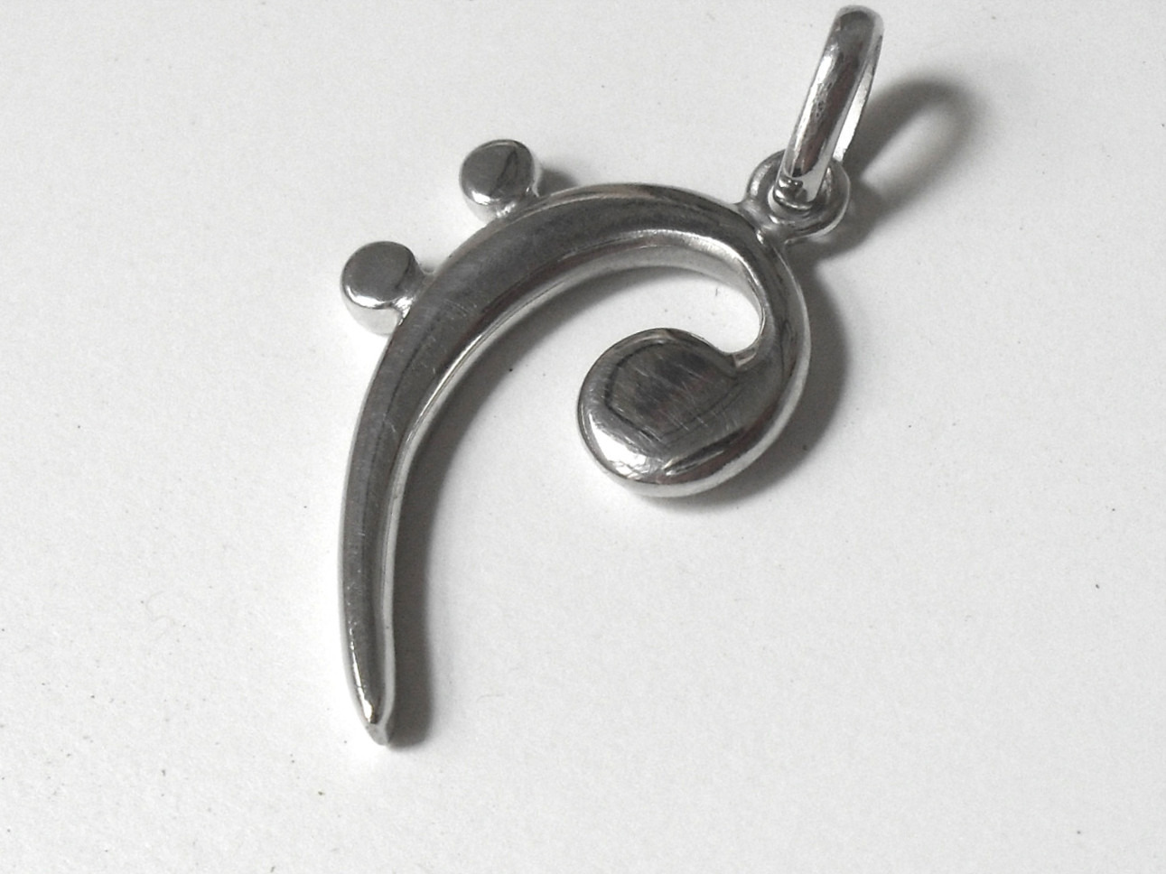 REGALO - COLGANTE CLAVE FA ACERO LA VITA