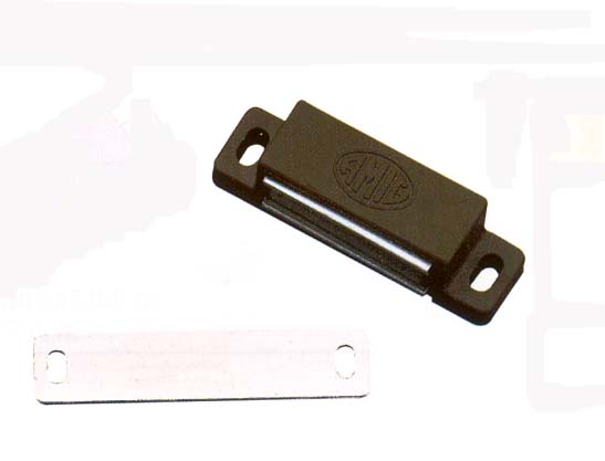 CIERRE MAGNETICO MODELO 1056X15MM MARRON