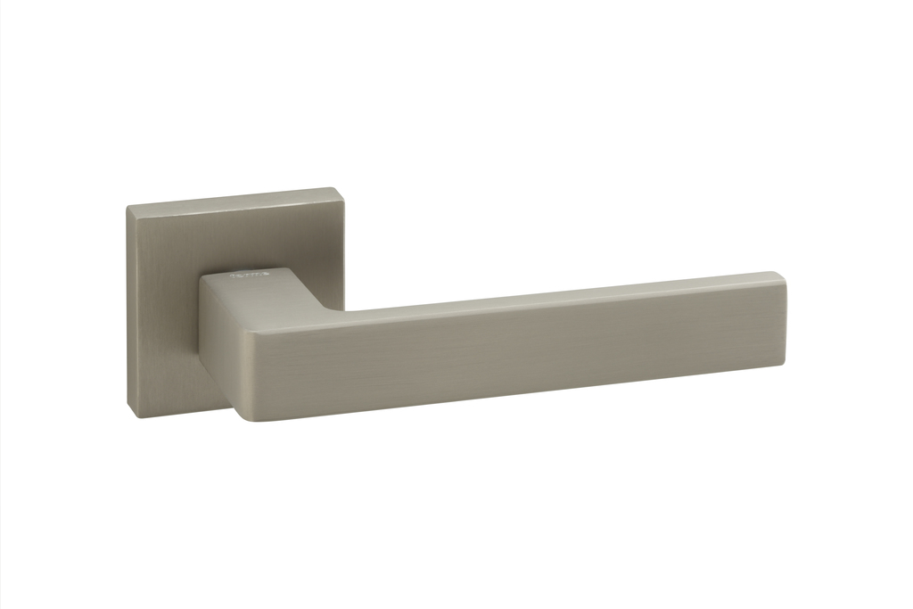 Manivela asti 50x50mm 25401012 niq.perla