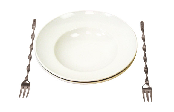 PLATO PASTA+TENEDOR       2 JUEGOS