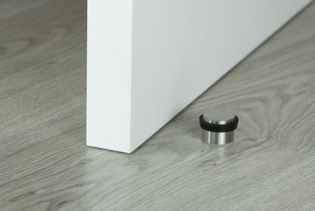 TOPE PUERTA ADHESIVO INOX MATE I-163-AM 3