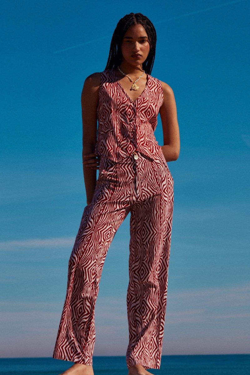 PANTALÓN ANIMAL RED – COLOR ROJO