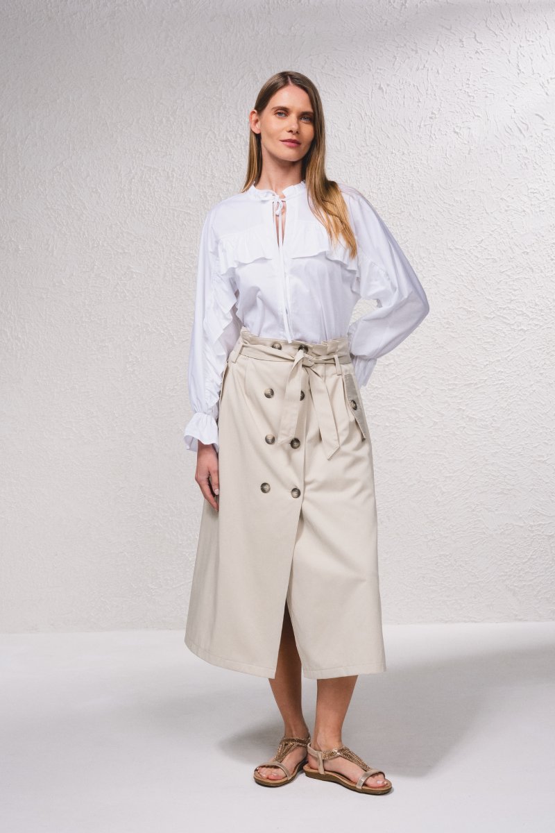 BLUSA CON VOLANTES - COLOR BLANCO 1