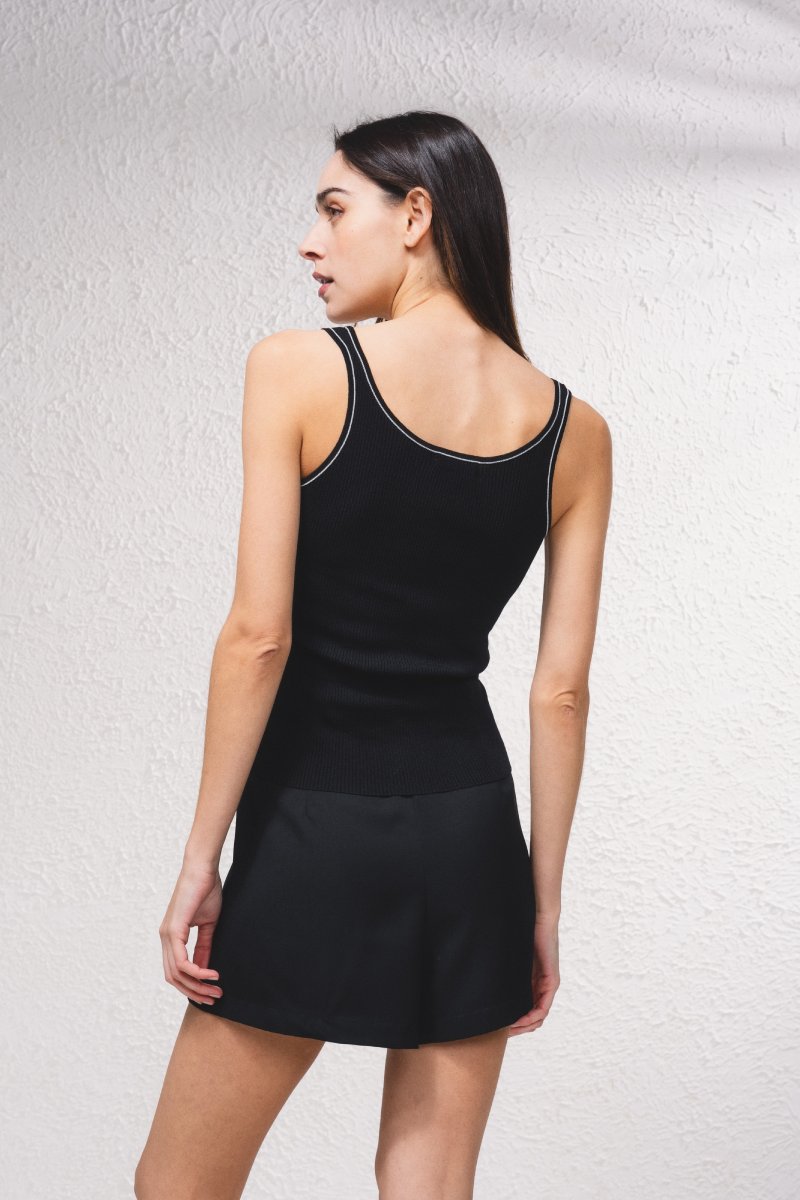 TOP - COLOR NEGRO 2