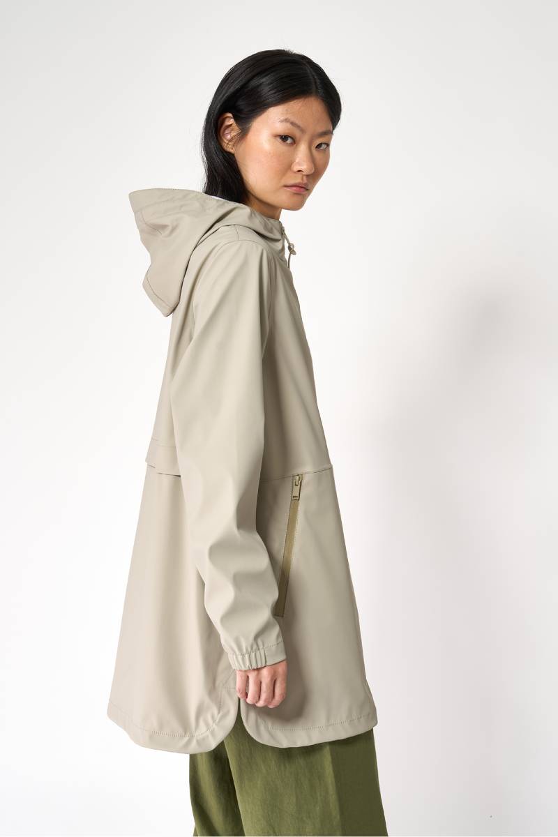 CHAQUETA IMPERMEABLE BROUILLARD - COLOR PIEDRA 3