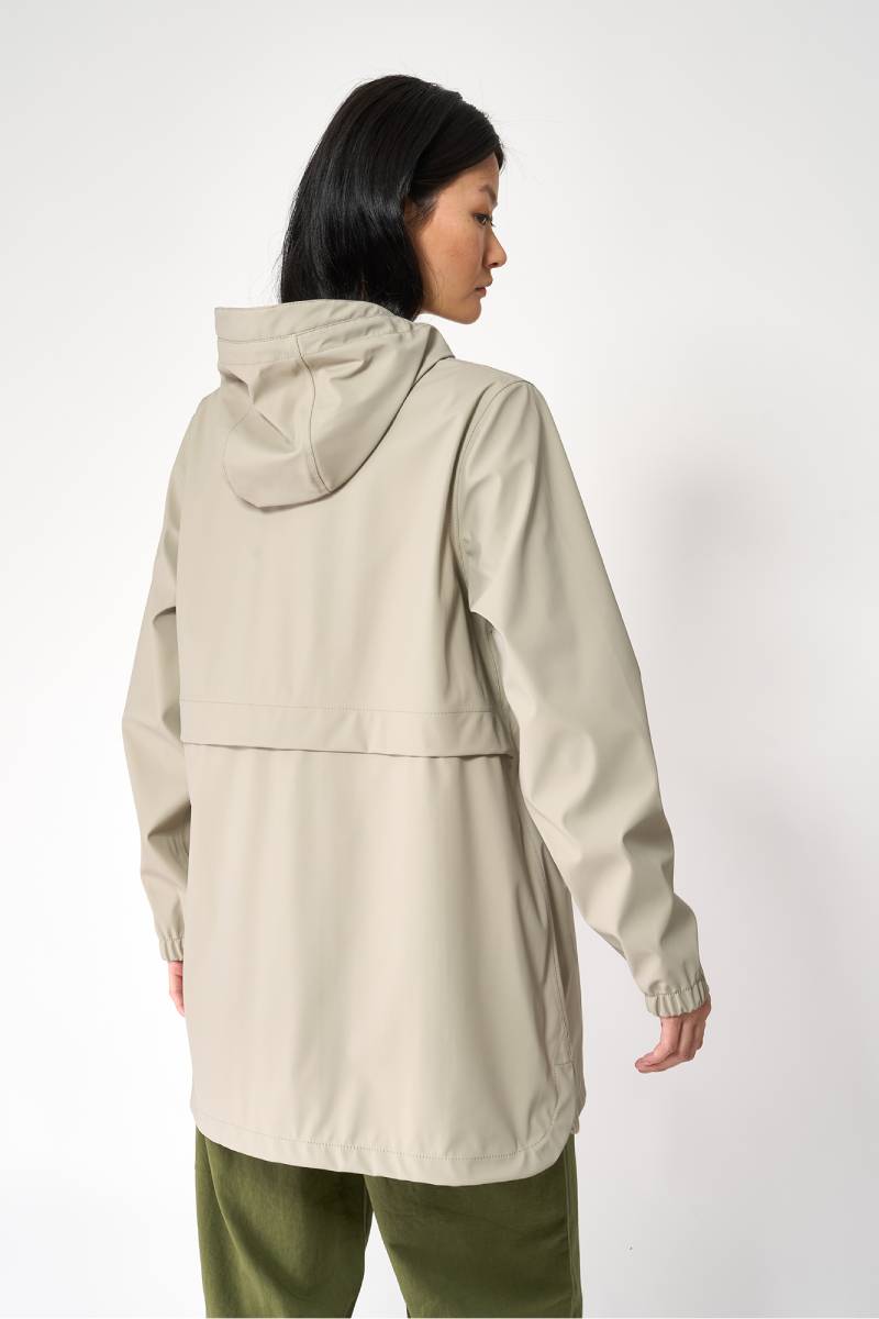 CHAQUETA IMPERMEABLE BROUILLARD - COLOR PIEDRA 2