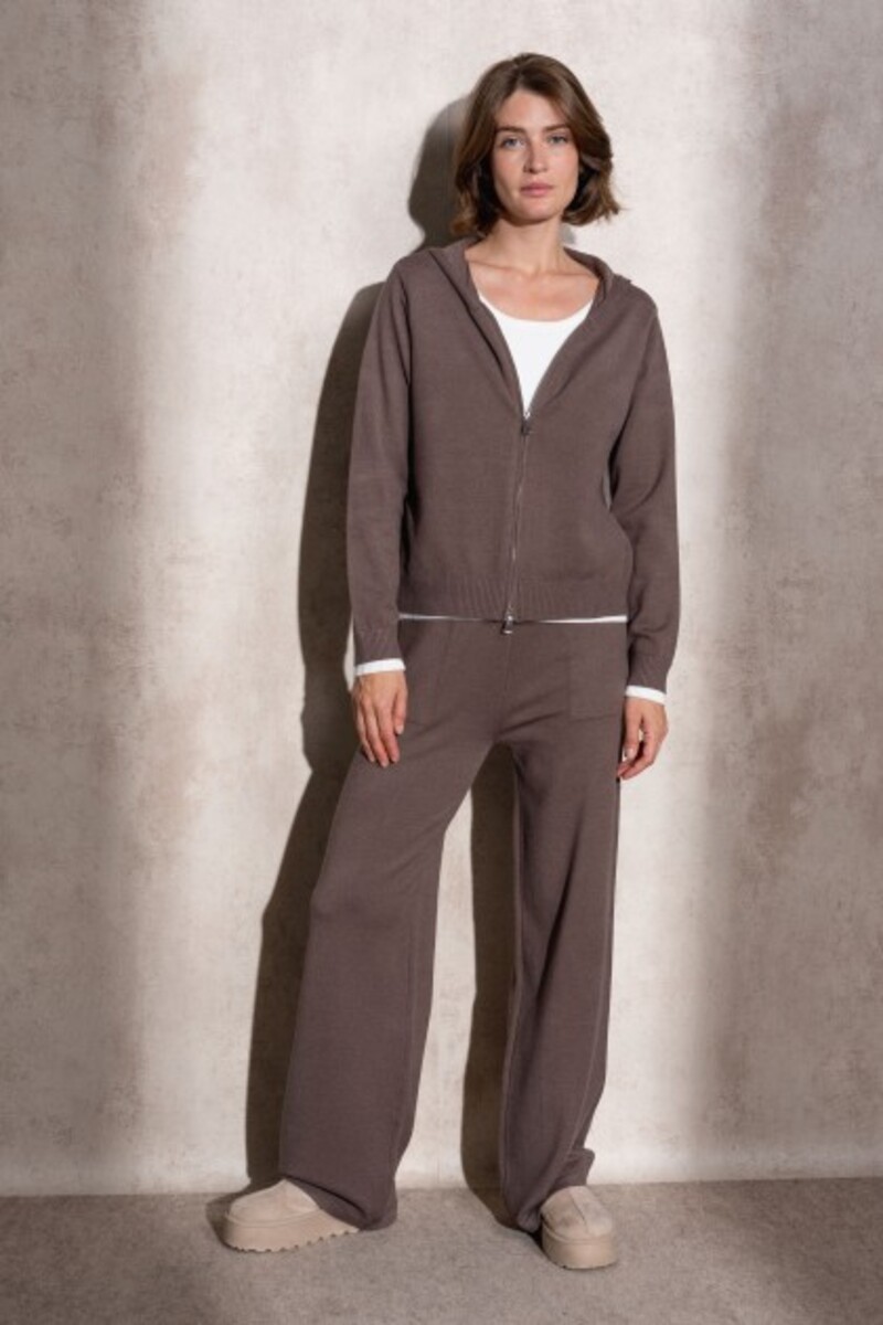 CONJUNTO DE PUNTO DE DOS PIEZAS COLOR MARRÓN