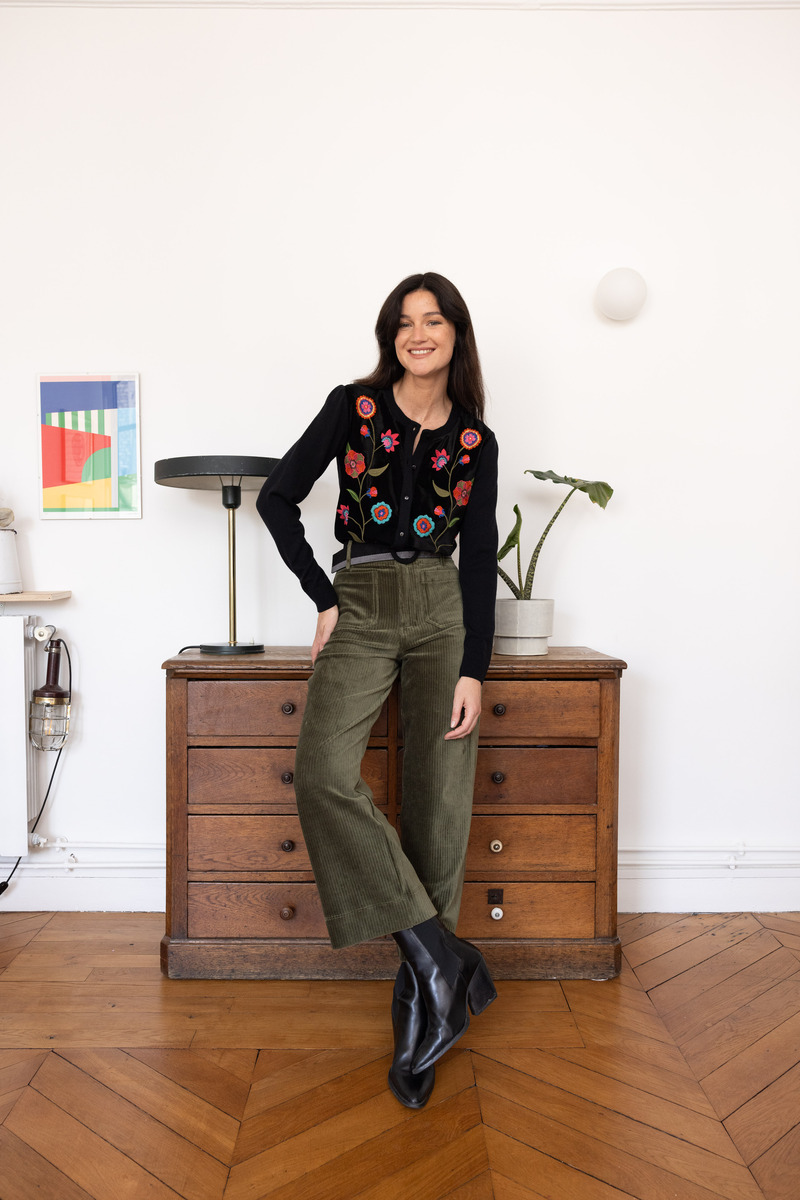 PANTALÓN DE PANA RAINBOW COLOR KAKI 4