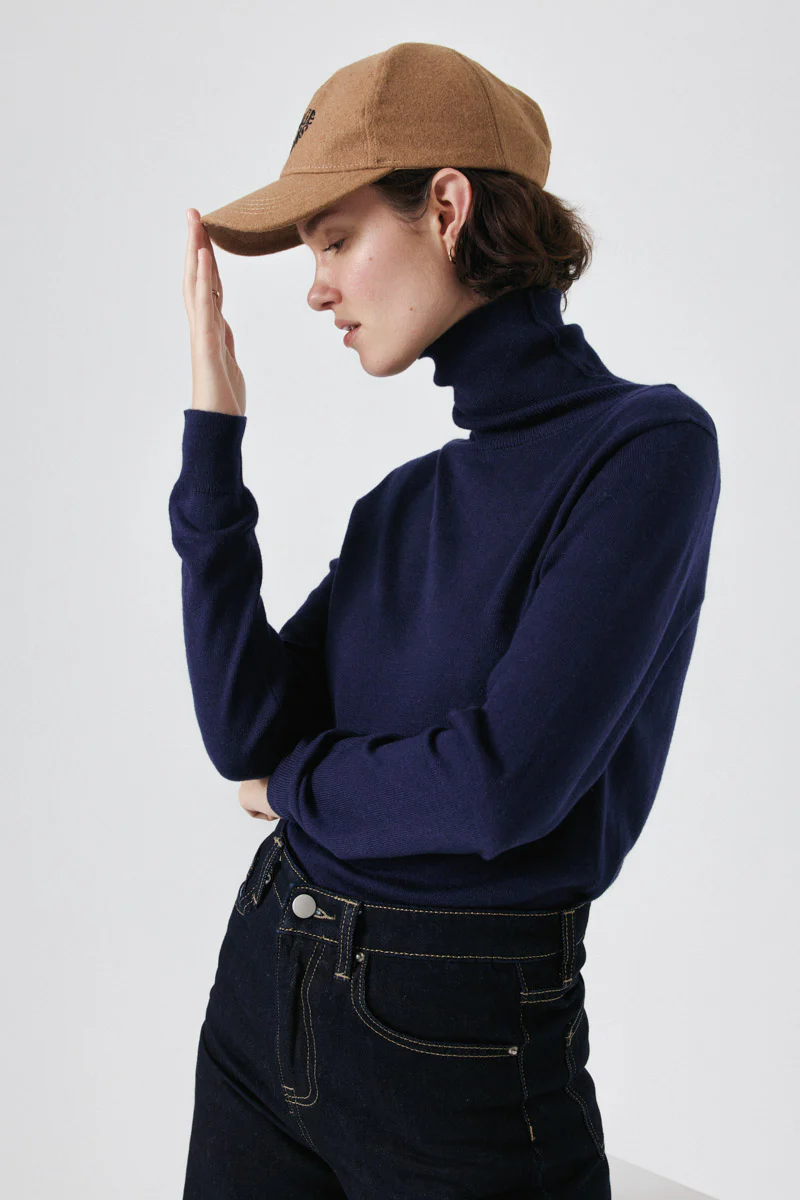 JERSEY NADAGE COLOR AZUL MARINO