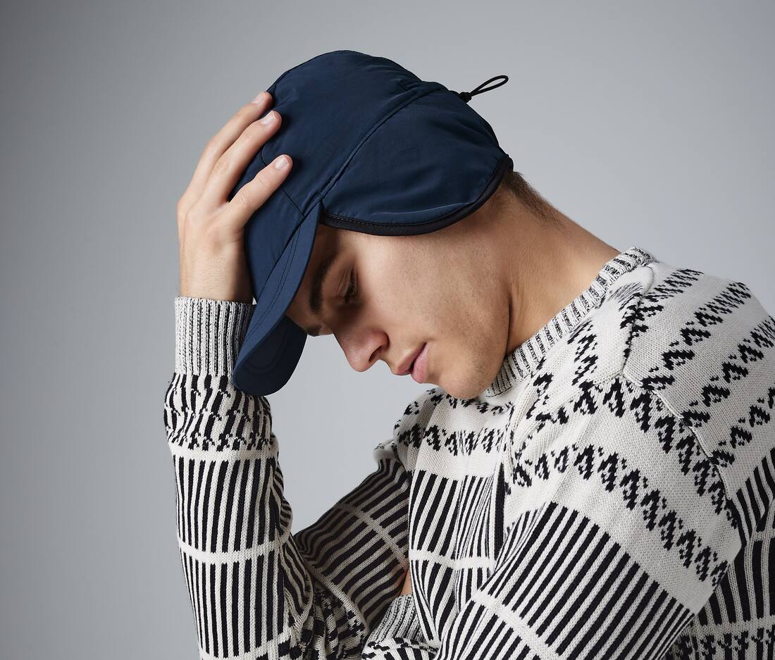MOUNTAIN CAP