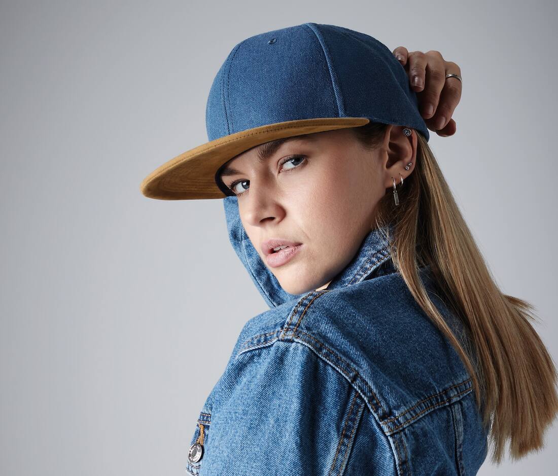 SUEDE PEAK SNAPBACK