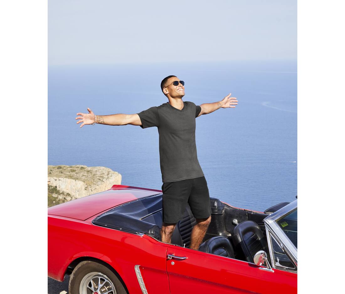 Valueweight V-Neck-Tee - 61-066-0(164.01)