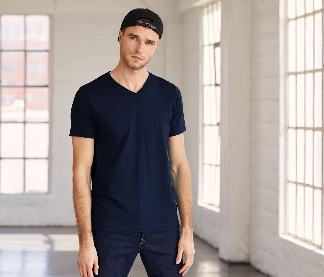 Camiseta cuello V unisex de punto simple - B3005 (136.06)