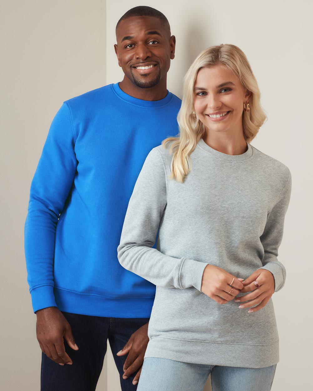 Classic Sweatshirt (etiqueta talla en cuello)