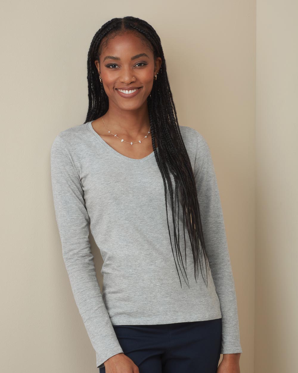 Claire V-neck Long Sleeve Camiseta con manga larga para mujeres (126.05)