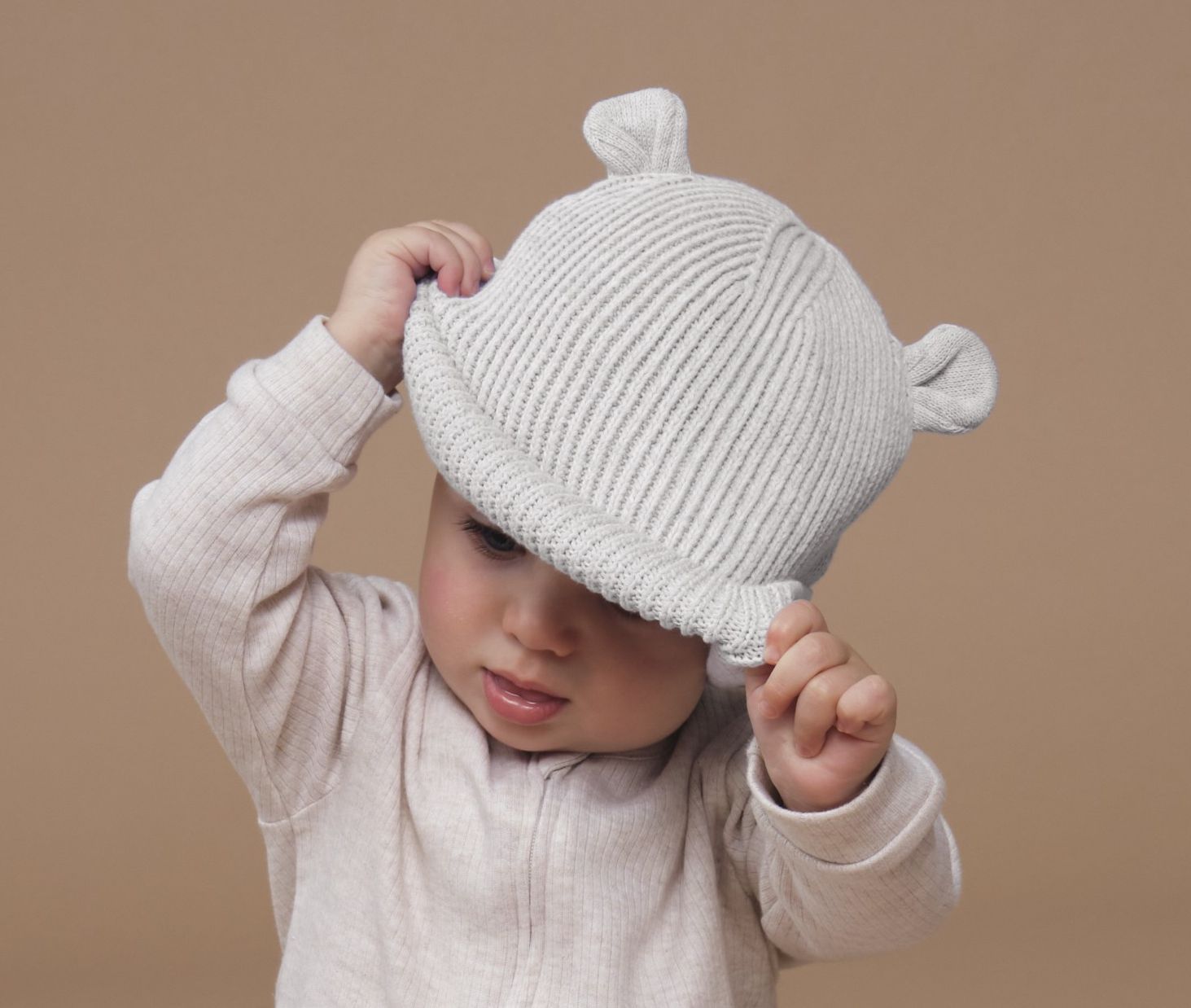 Gorro bebé orgánico con orejitas - B340A (151.69)