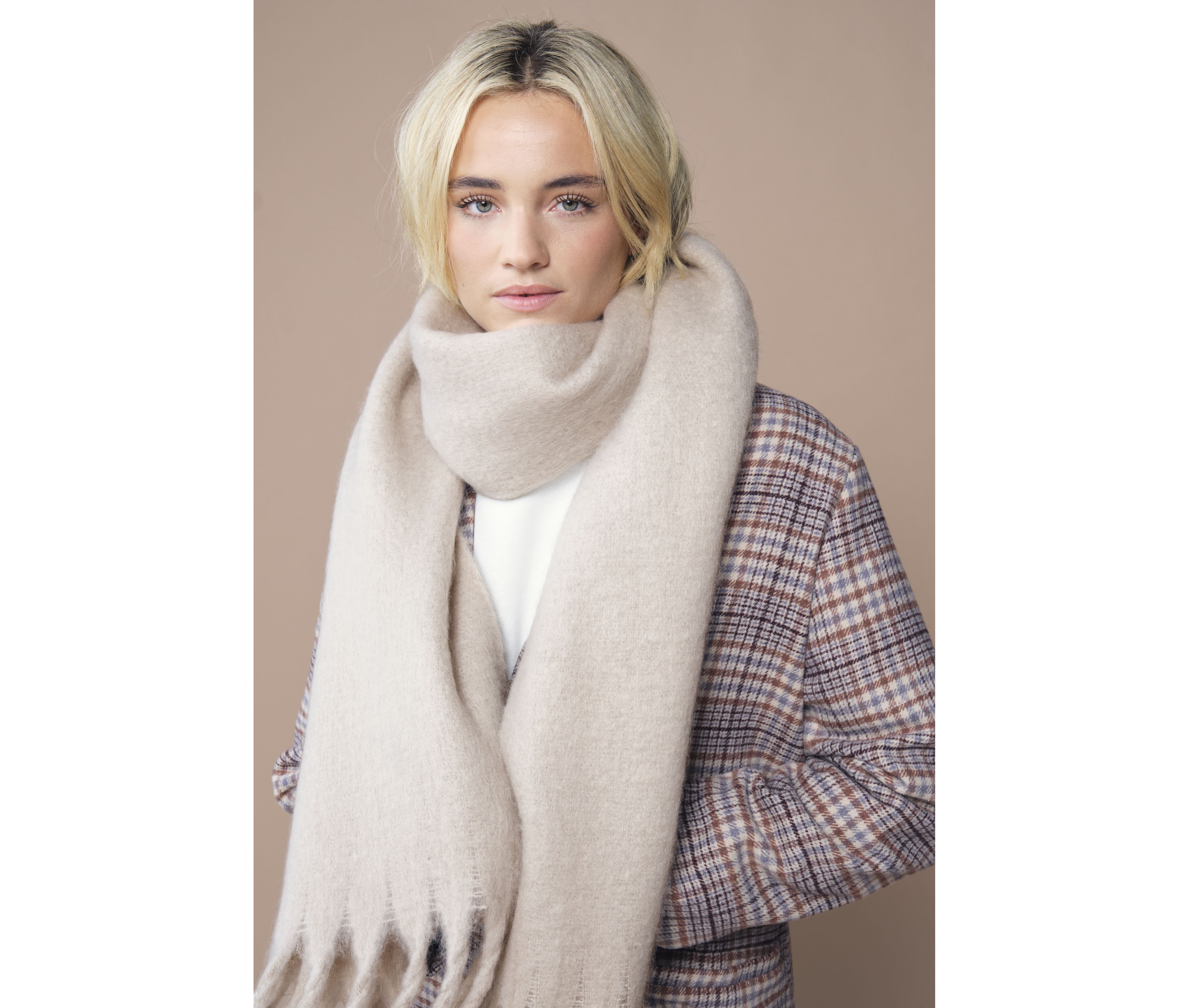 Bufanda suave - B496R (156.69)