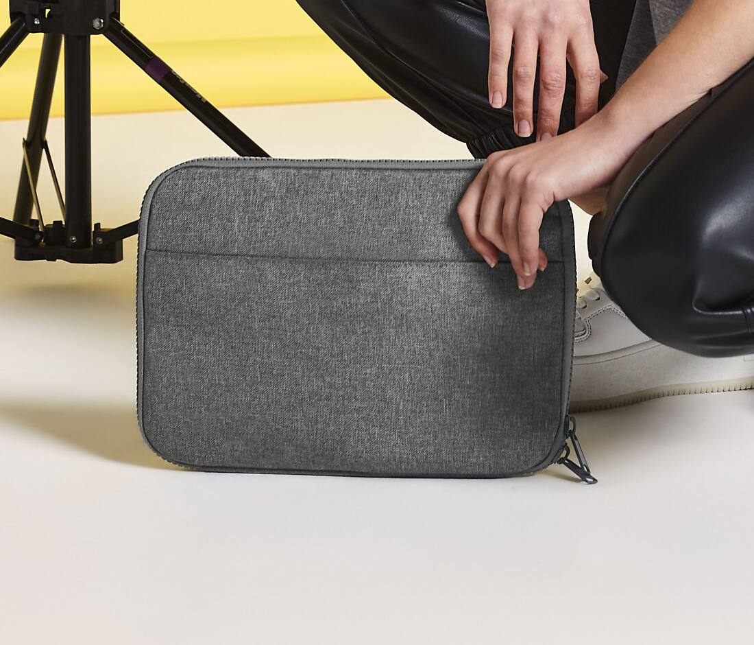 Funda portátil 11" Essential - BG65 (927.29)