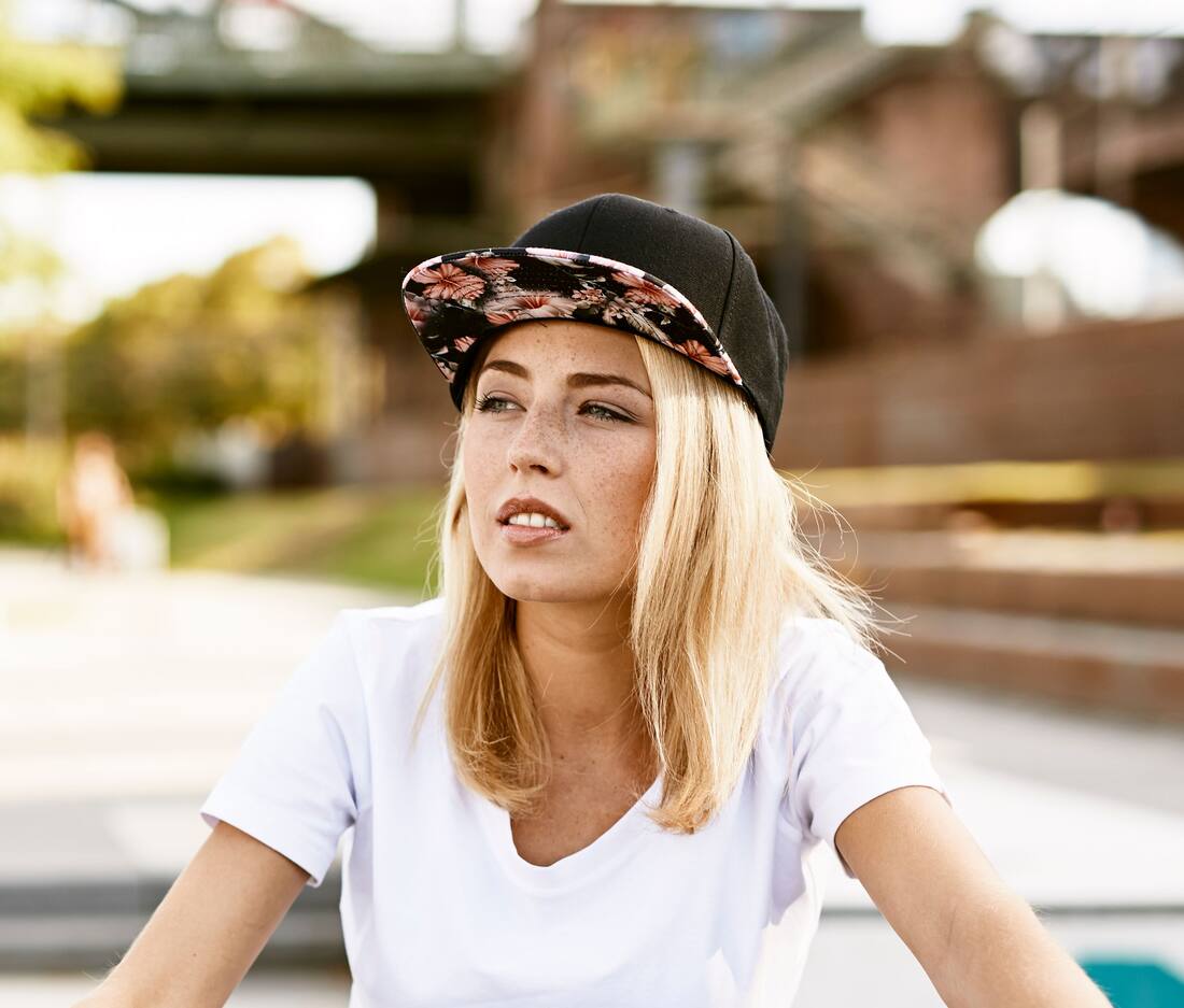 Gorra Motivos Florales - F6089F (342.68)