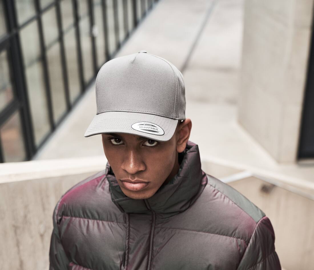 Gorra 5 paneles visera curvada Classic - F7707 (631.68)