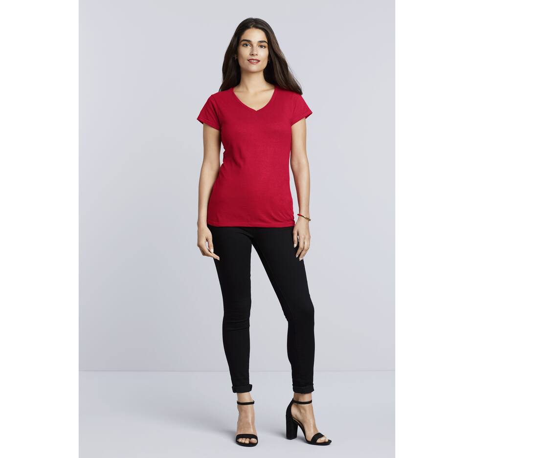 Camiseta Softstyle cuello V Mujer - 64V00L (109.09)
