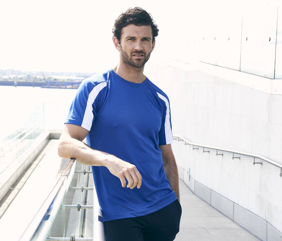 Camiseta deportiva en contraste- JC003