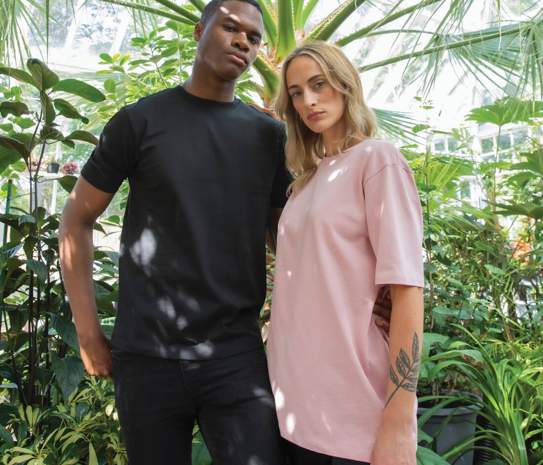 Camiseta unisex de tejido pesado - M03