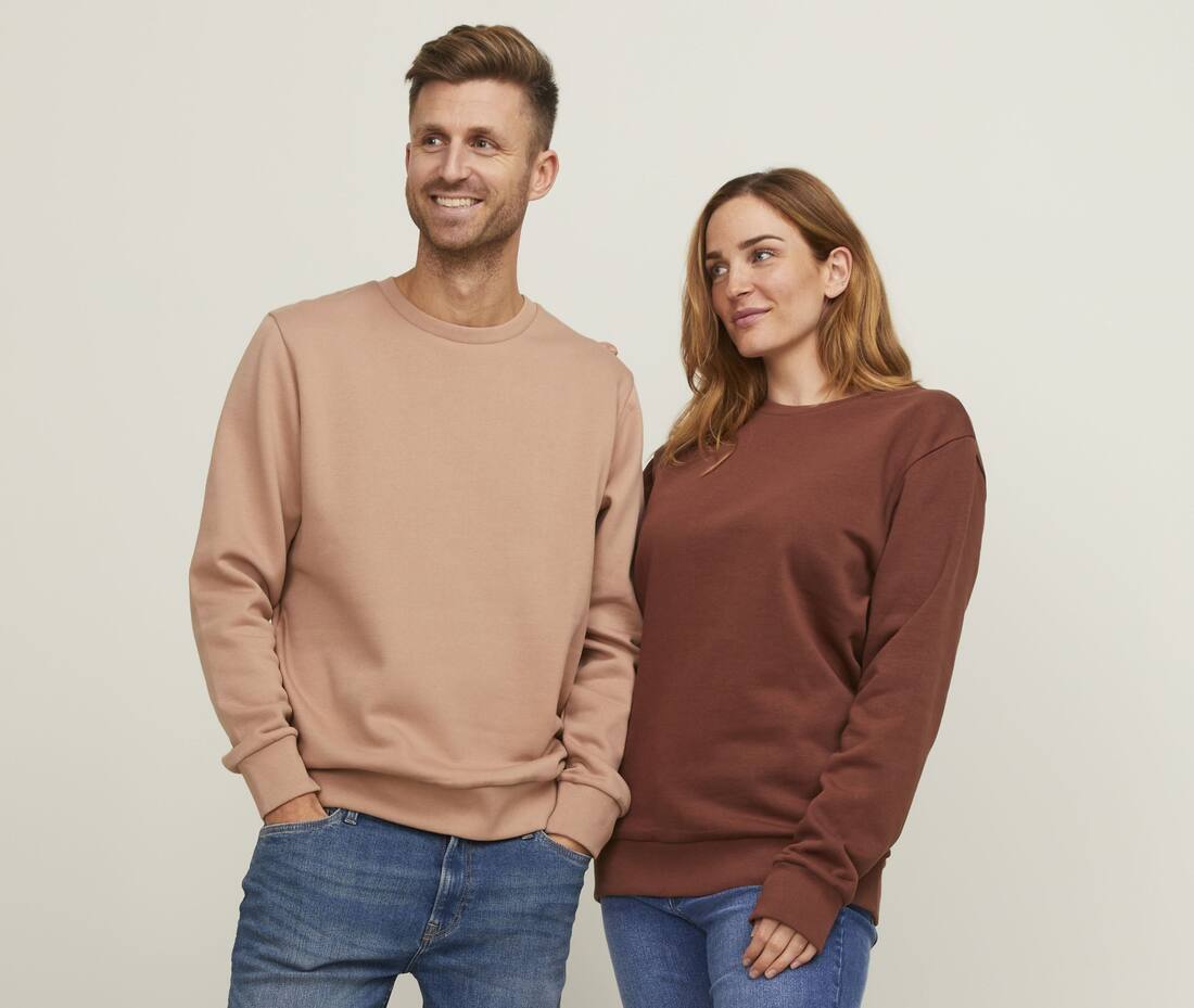 Sudadera unisex cuello redondo - JJ3900